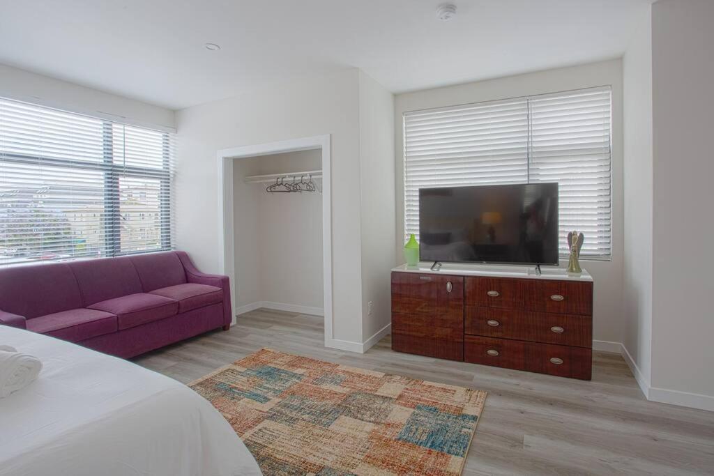 Comfy Studio With Cali King Size Mattress Σαν Ντιέγκο Εξωτερικό φωτογραφία