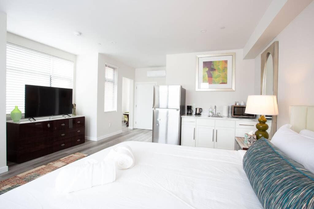 Comfy Studio With Cali King Size Mattress Σαν Ντιέγκο Εξωτερικό φωτογραφία