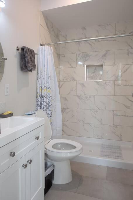 Comfy Studio With Cali King Size Mattress Σαν Ντιέγκο Εξωτερικό φωτογραφία
