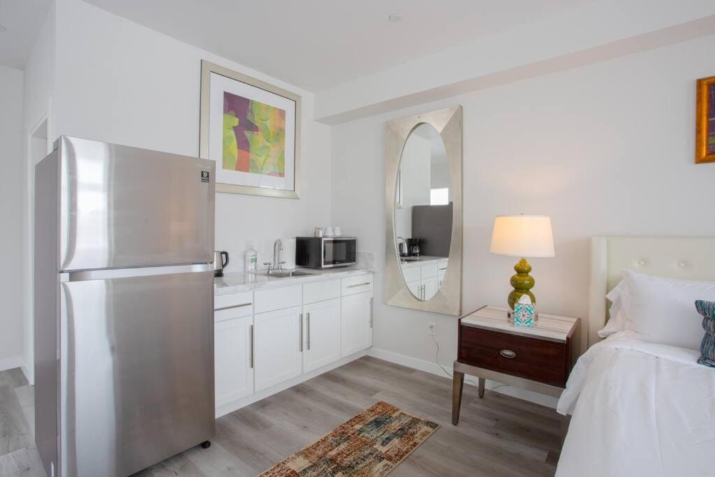 Comfy Studio With Cali King Size Mattress Σαν Ντιέγκο Εξωτερικό φωτογραφία
